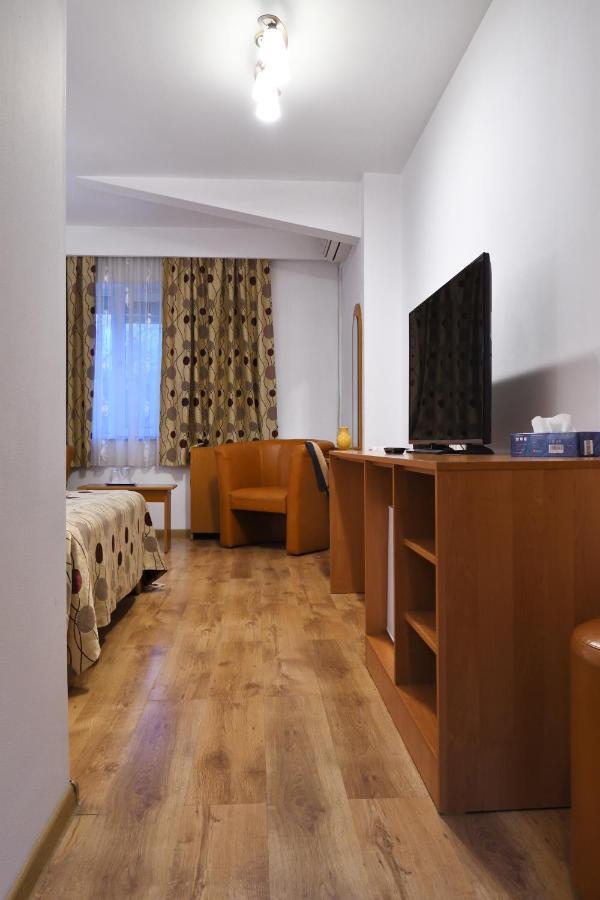 Hotel Select Tulcea Exterior foto